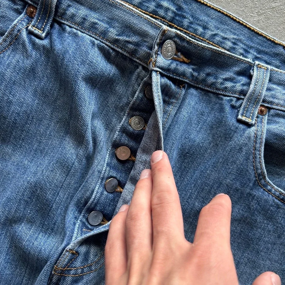 Levis inseam 29
